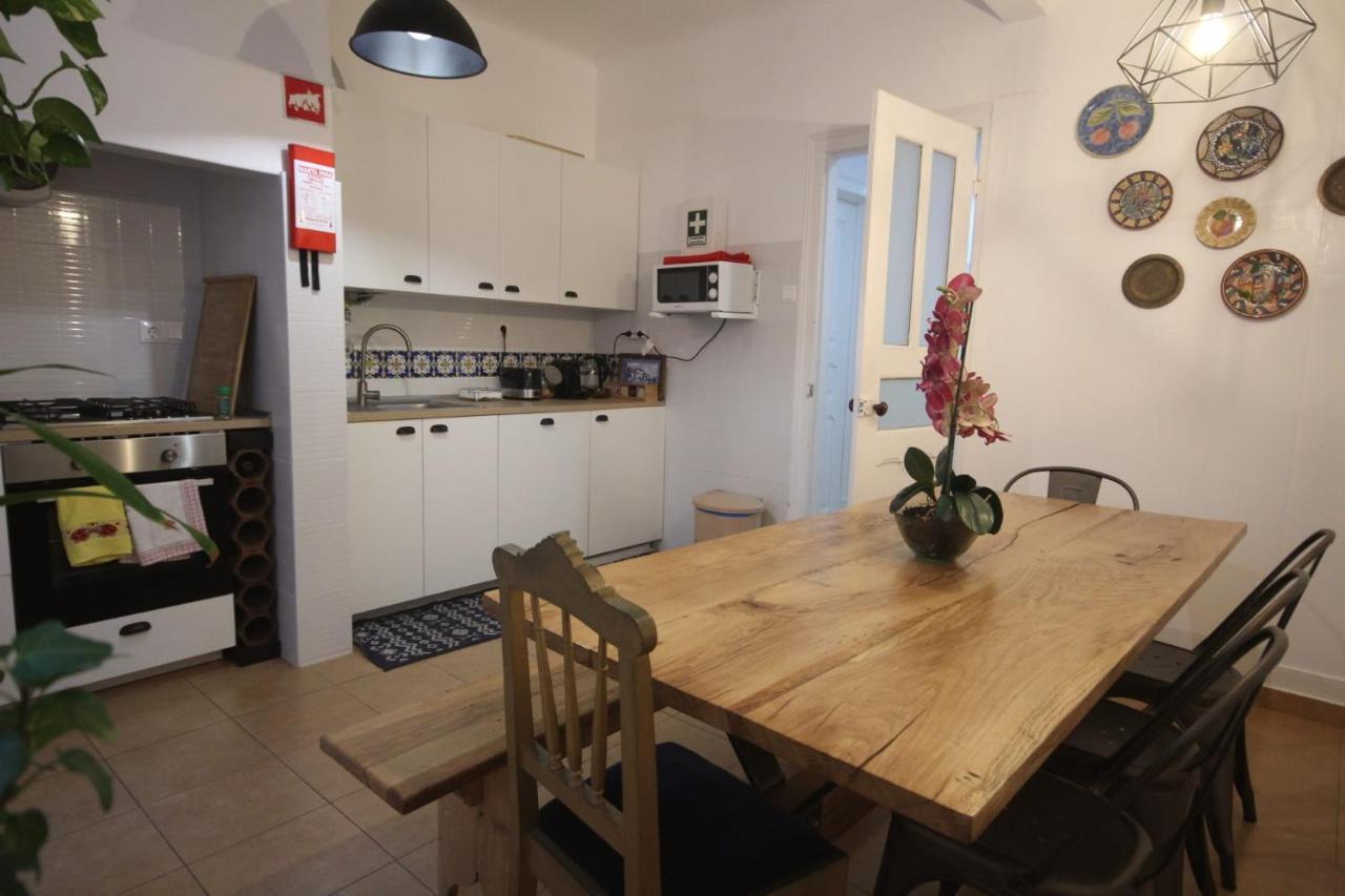 Antique M1 R1 - Amazing Double Room With Shared Bathroom In Marques Pombal Lisboa Ngoại thất bức ảnh