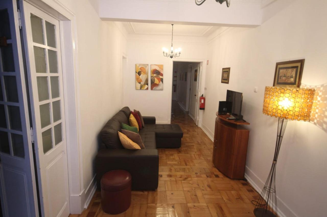 Antique M1 R1 - Amazing Double Room With Shared Bathroom In Marques Pombal Lisboa Ngoại thất bức ảnh